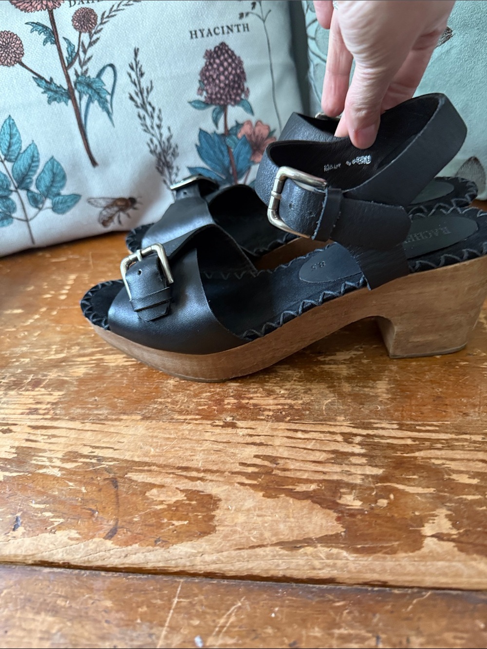 Rachel Comey Black Leather buckle sandals with Wooden Heel 8.5 - Picture 4 of 6
